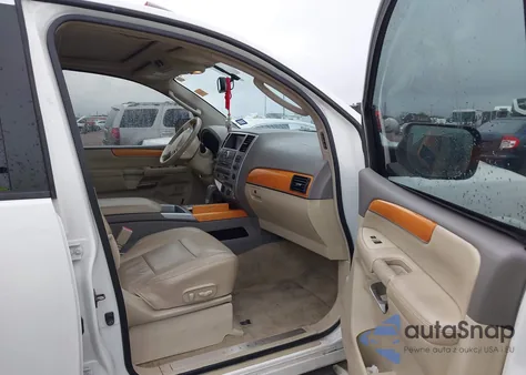 2010 Infiniti Qx56 from USA, damaged, VIN 5N3ZA0NF8AN909399